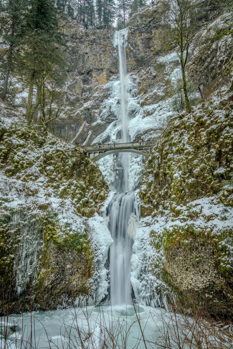 Frozen Multnomah Falls, Columbia River Gorge, Oregon