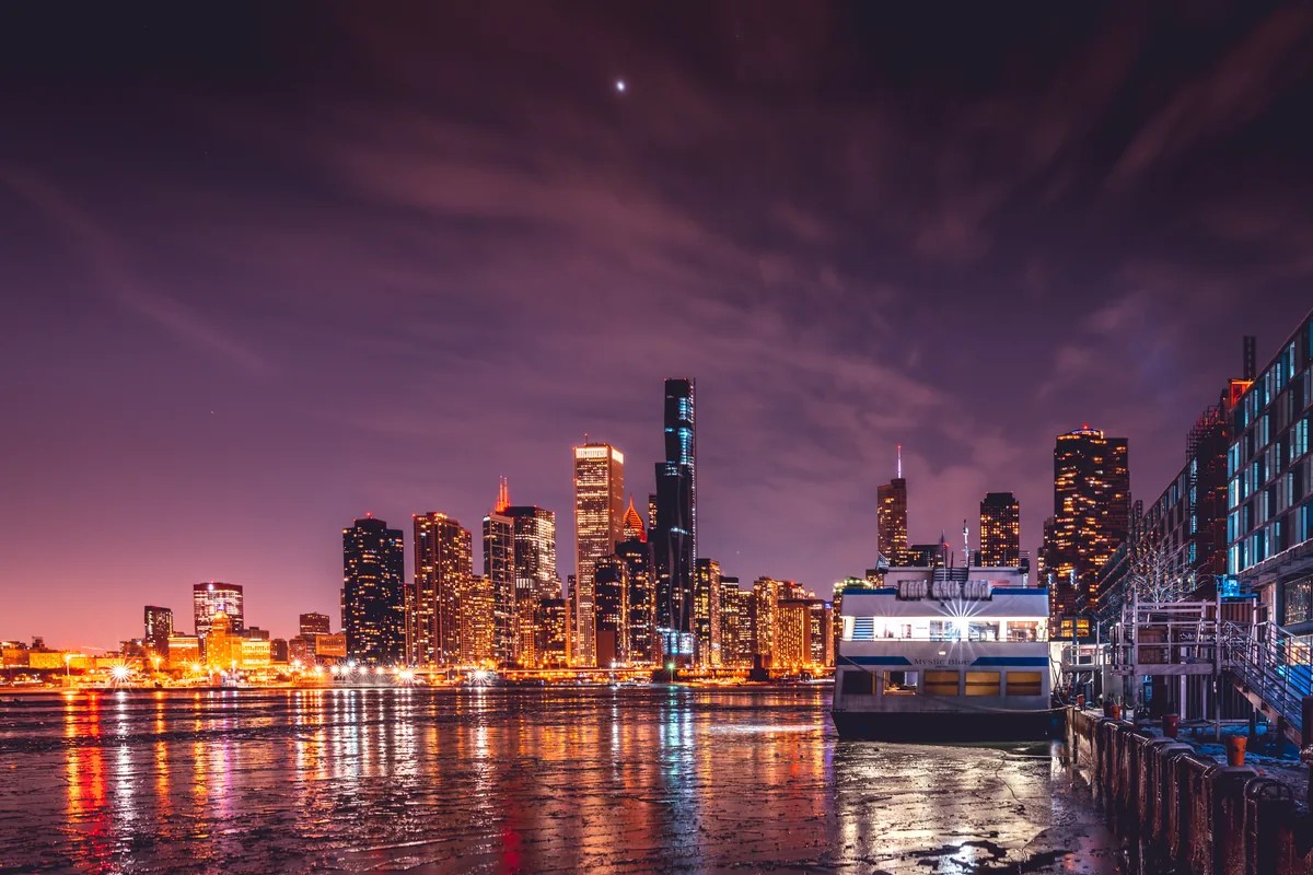 Chicago after dark, Illinois